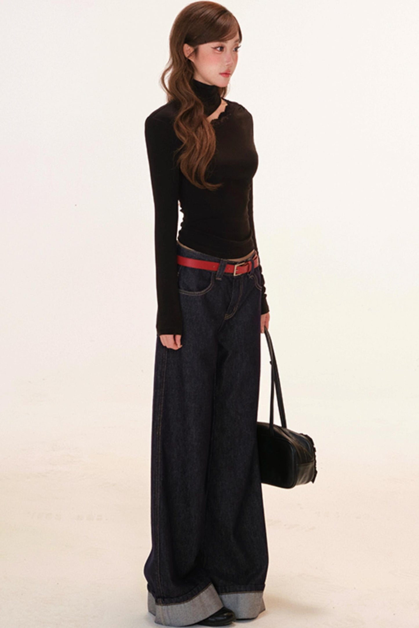 カットデザインワンショルダースリムトップス