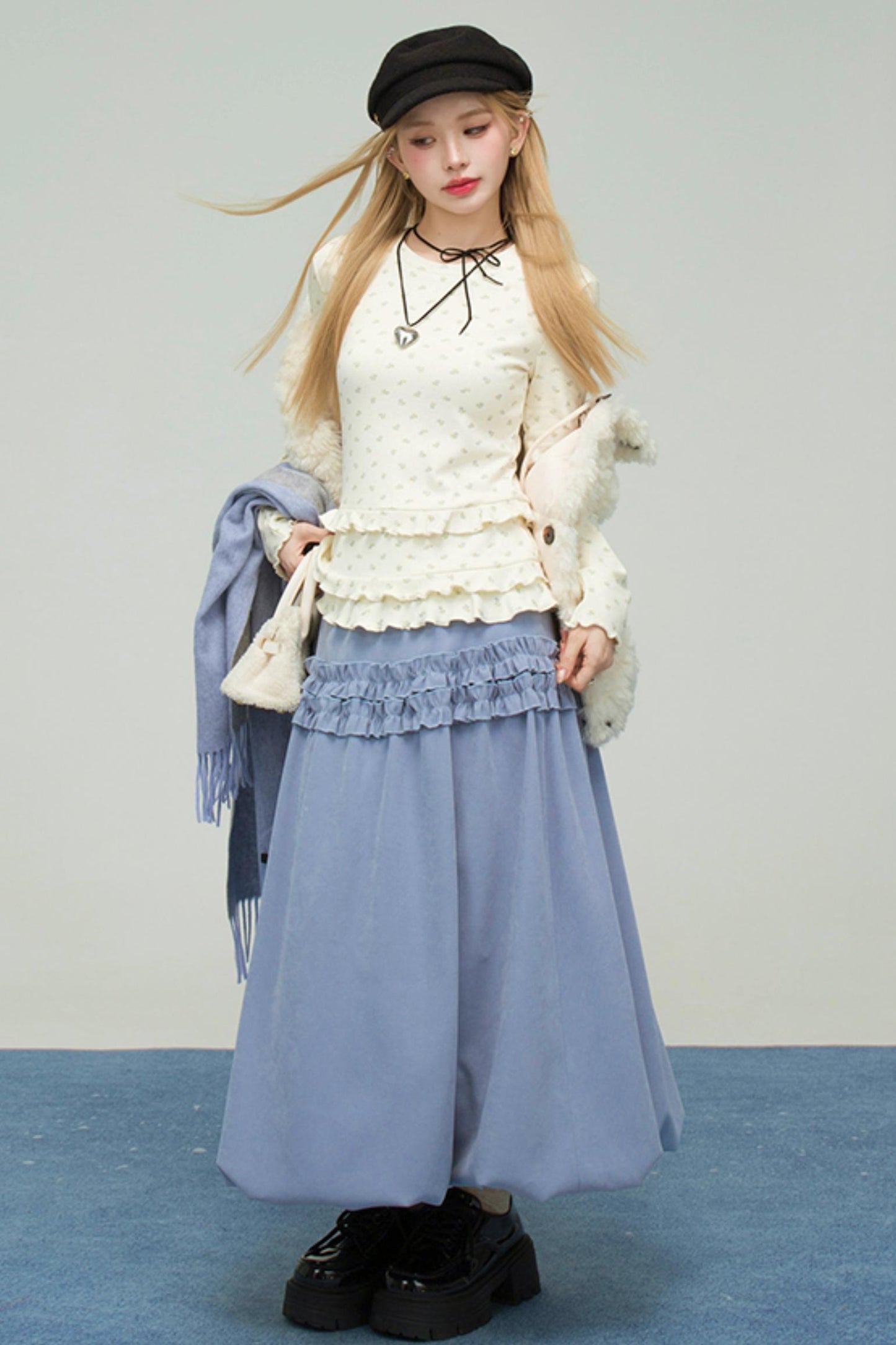 ミルキーアプリコットフローラルトップス