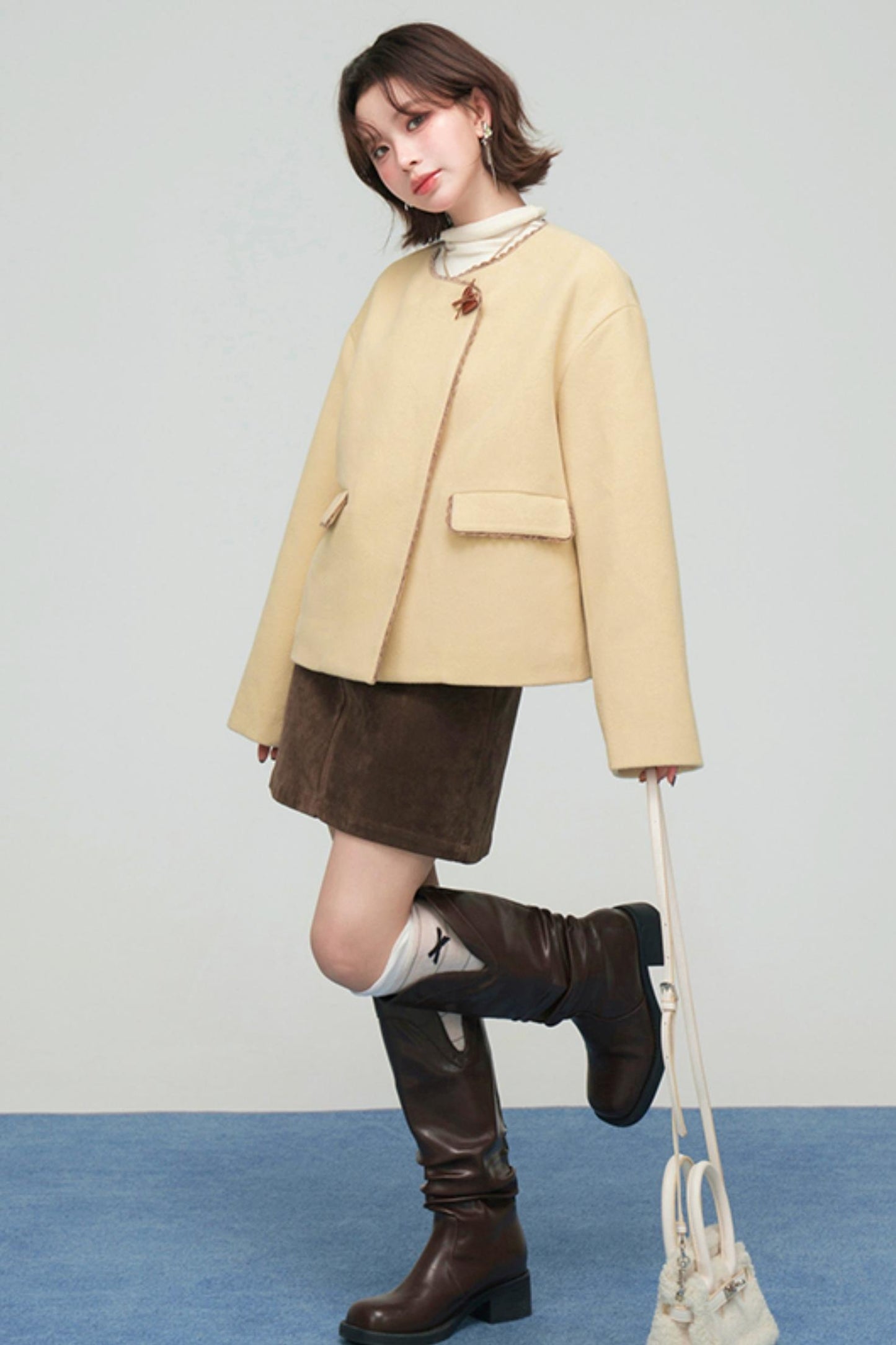 アシンメトリカルレースウールコート