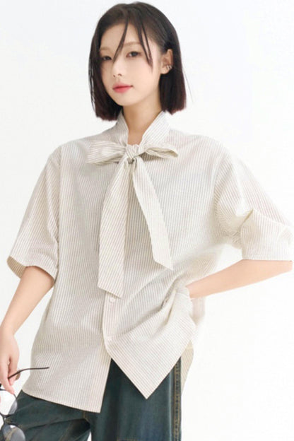 カジュアルストライプレースアップシャツ