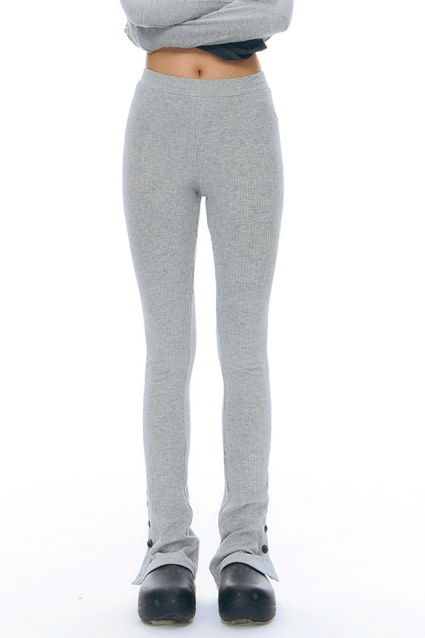 スリムスリットヘムレギンス