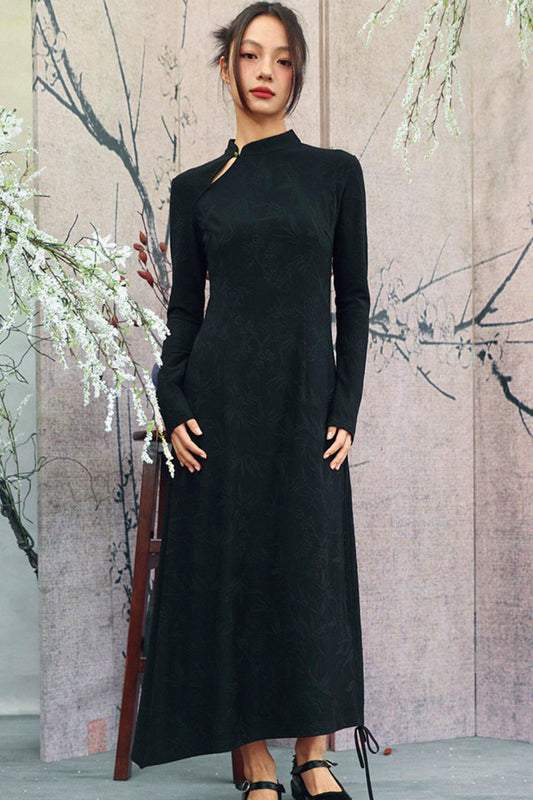 Chinesisches Kleid mit Kordelzug