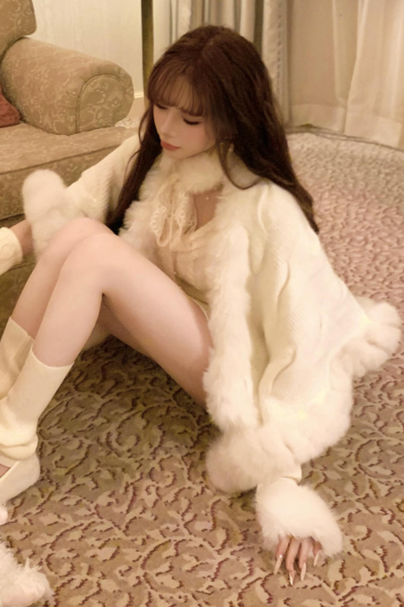 Snowball Cable Knit Cape