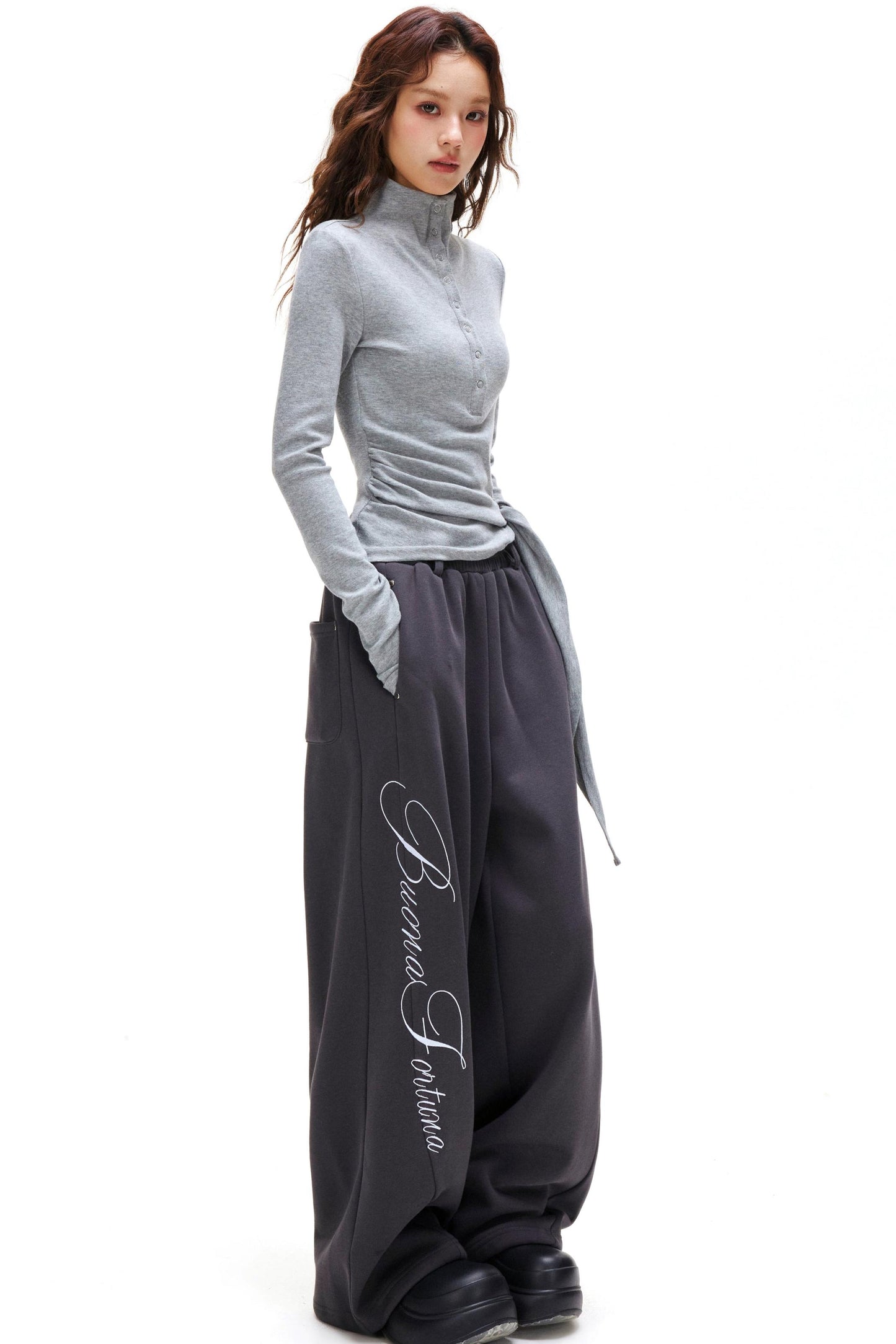 タートルネックヒーティングトップス