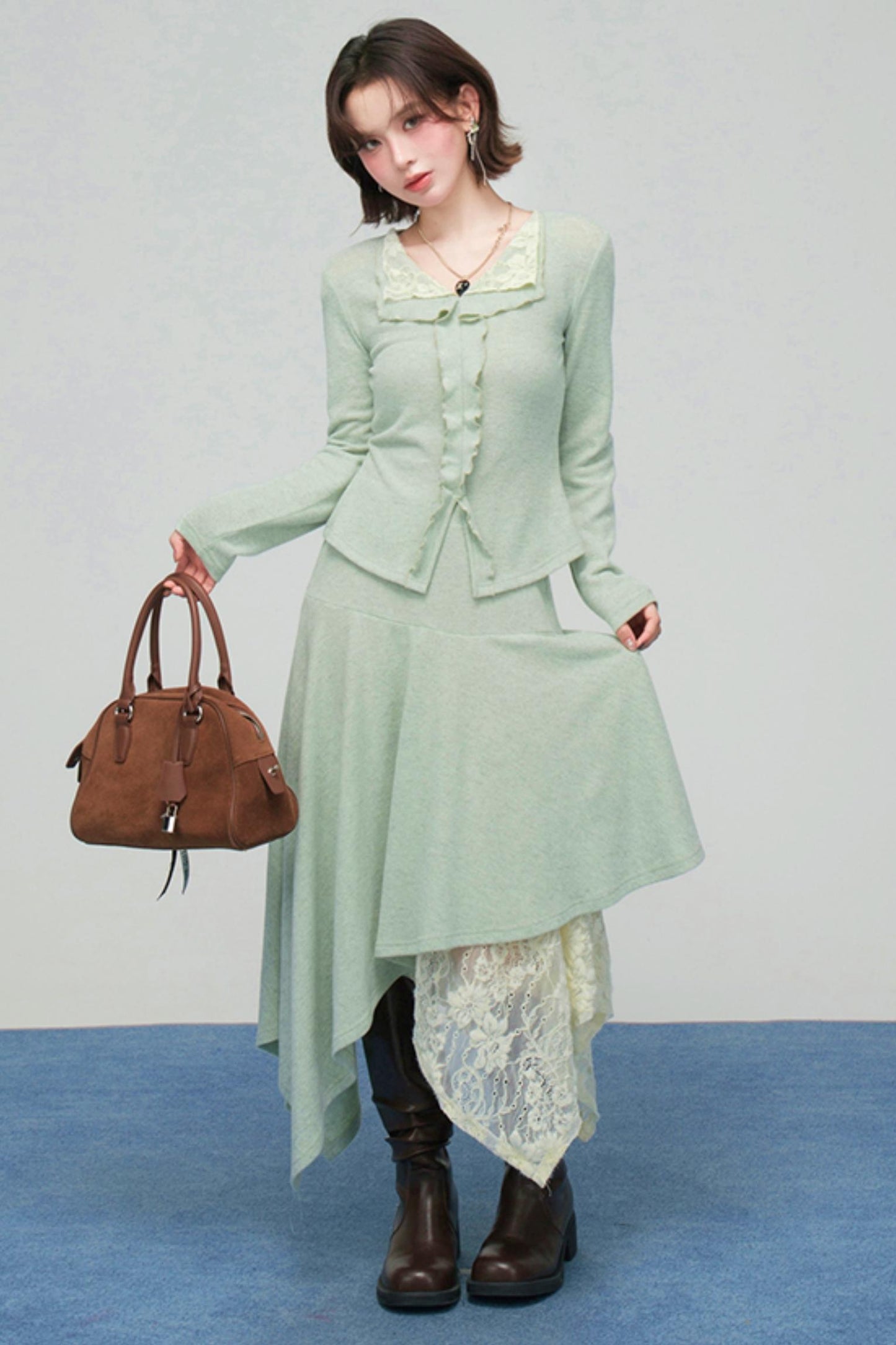 レースカラーニットトップス+アシメスカート