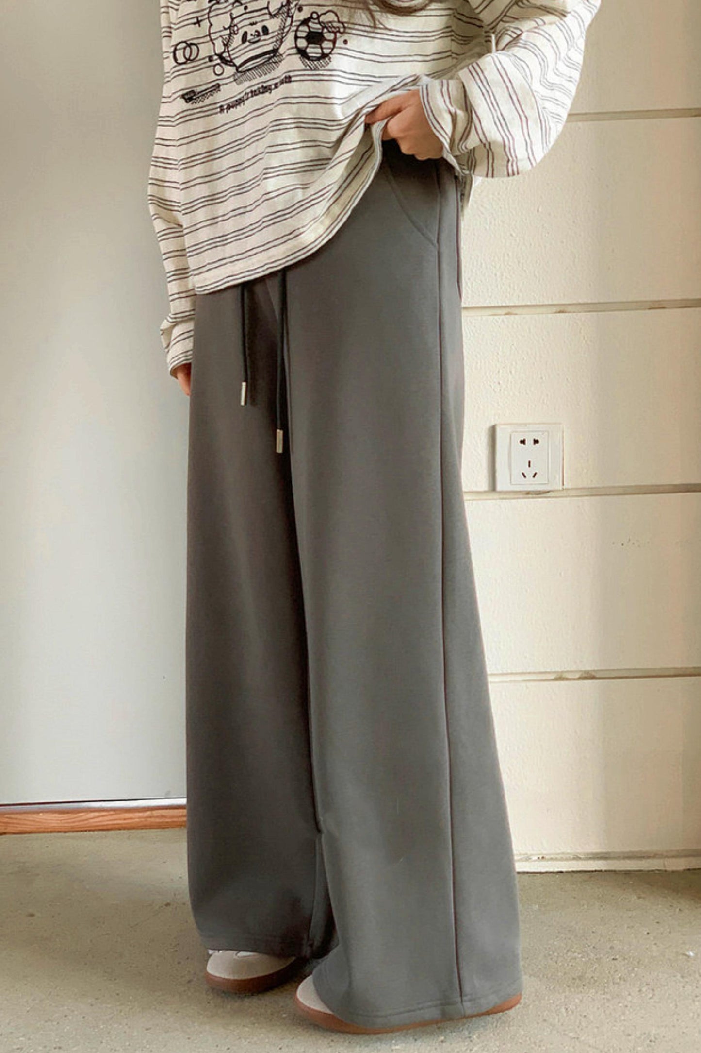 ドレイピーフリースラインドパンツ