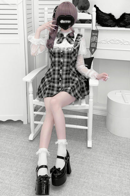 サブカル地雷レースワンピース＋ショートパンツ