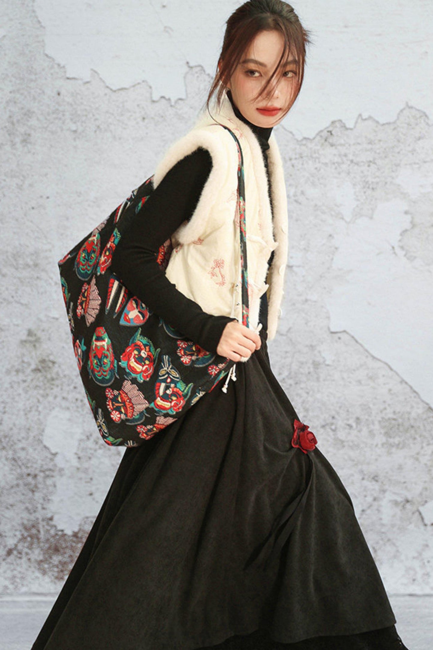 Chenille face mask tote