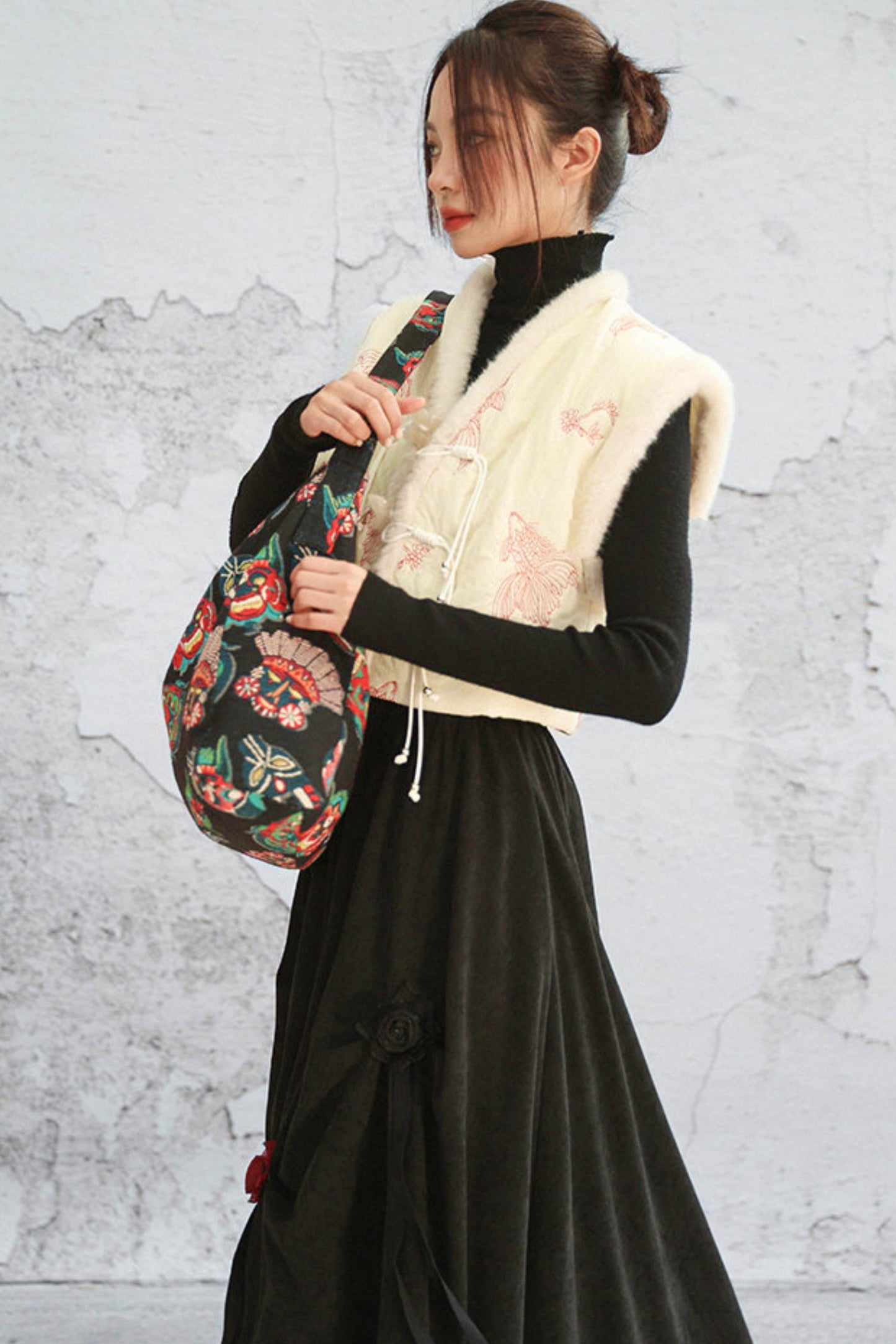 Chenille face mask tote