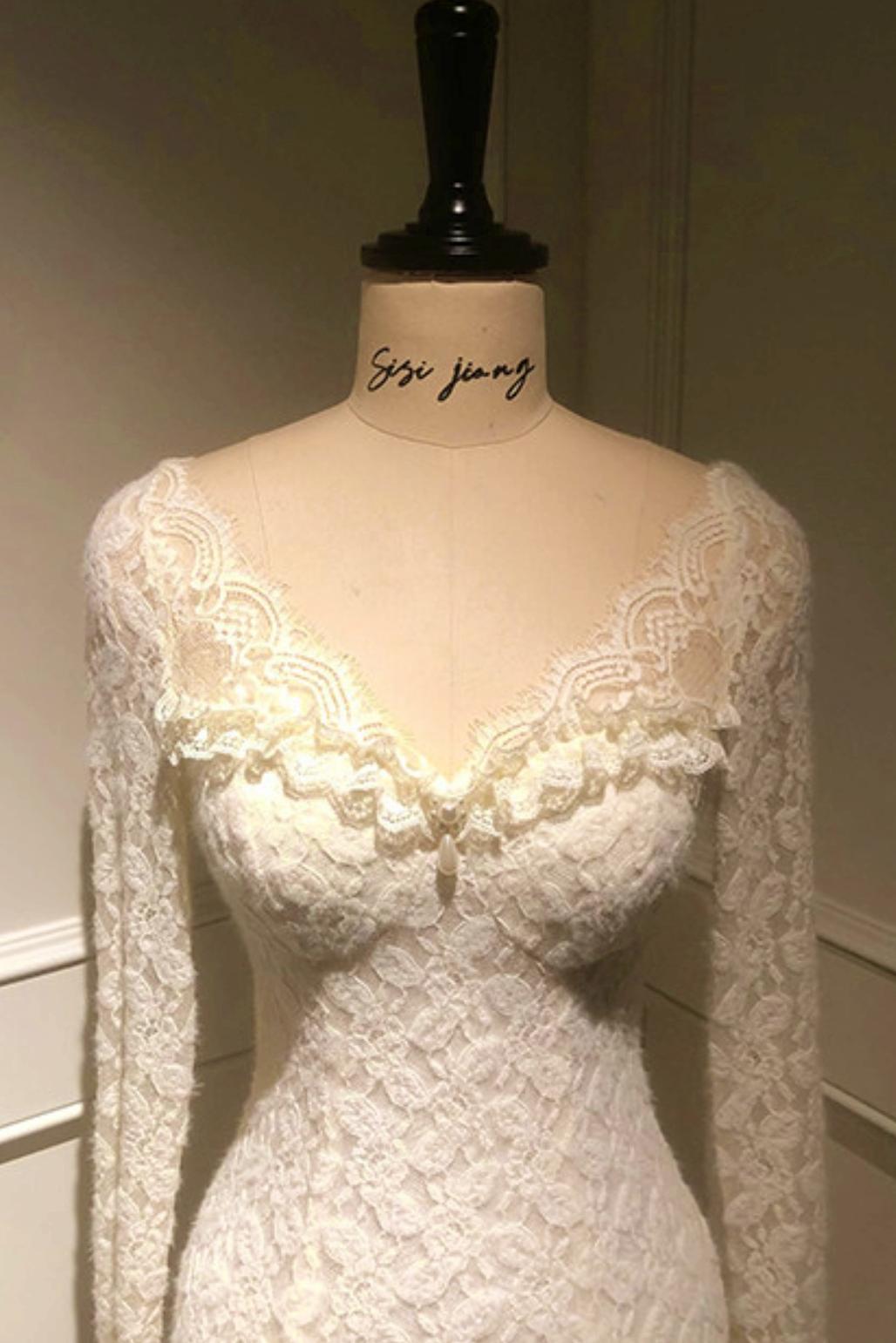 Lace Tight Flare Sleeve Hip Dress