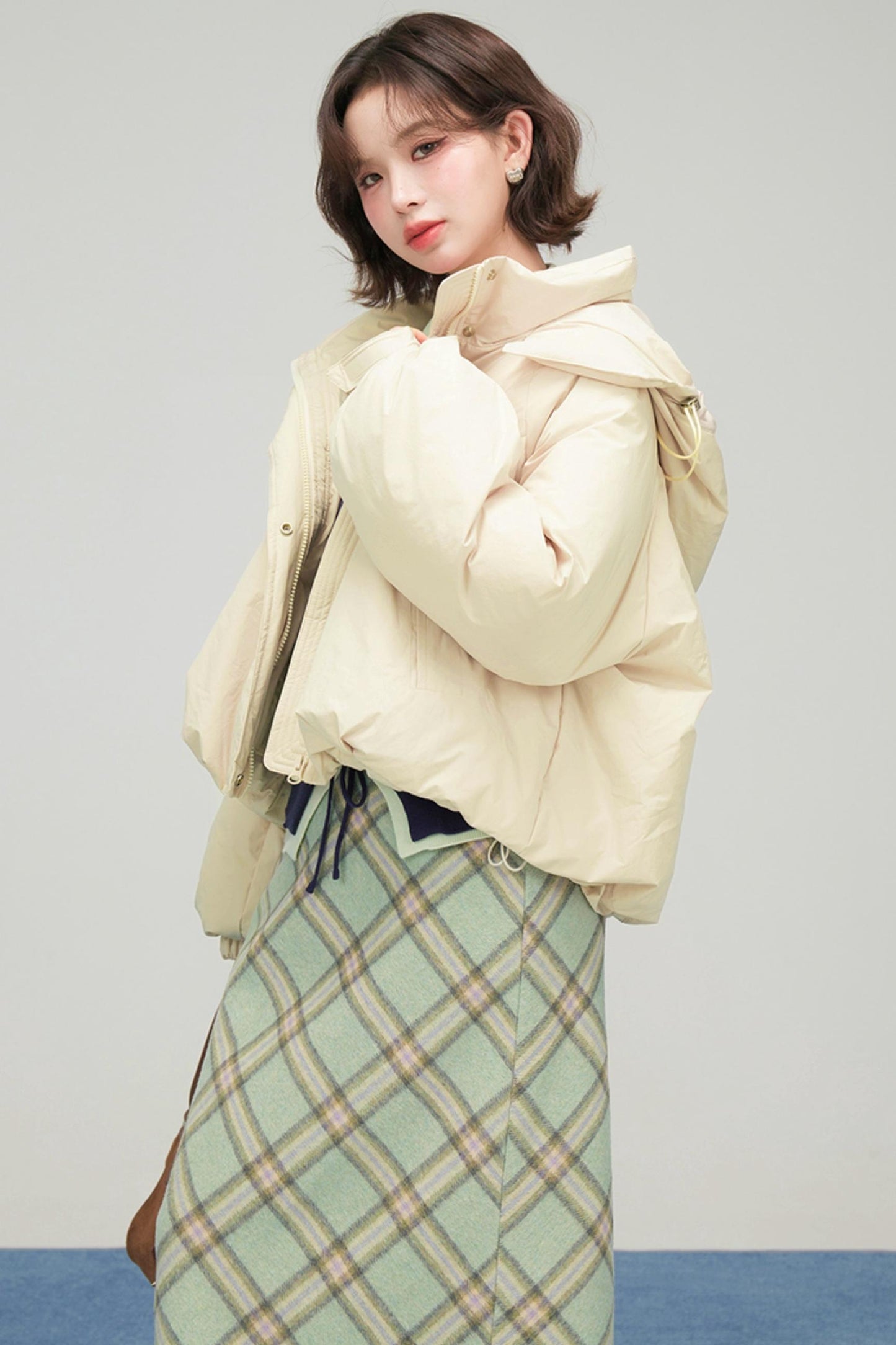 オートミールショートダウンジャケット