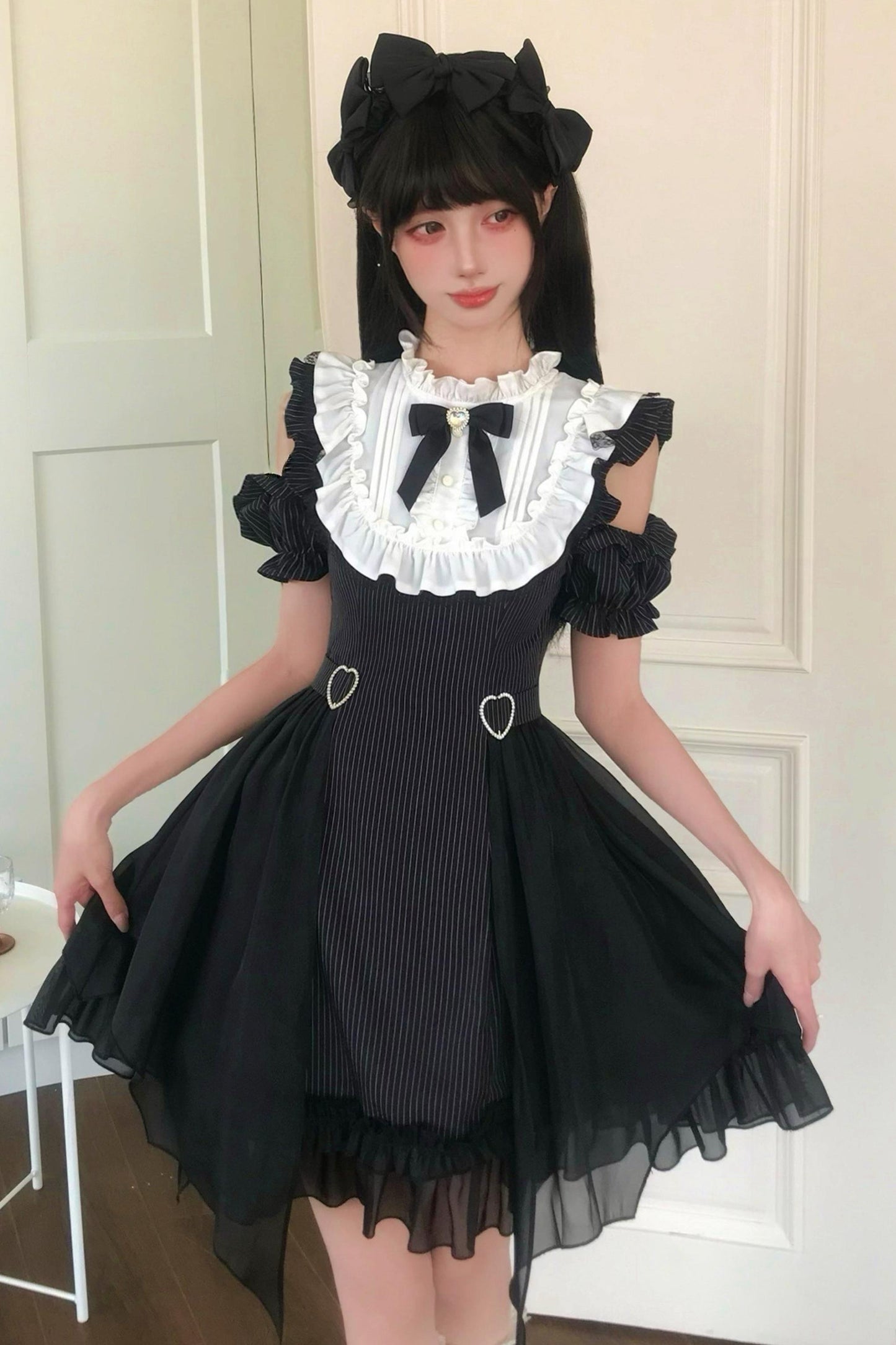 Vestido de hombros descubiertos luna oscura estilo jirai