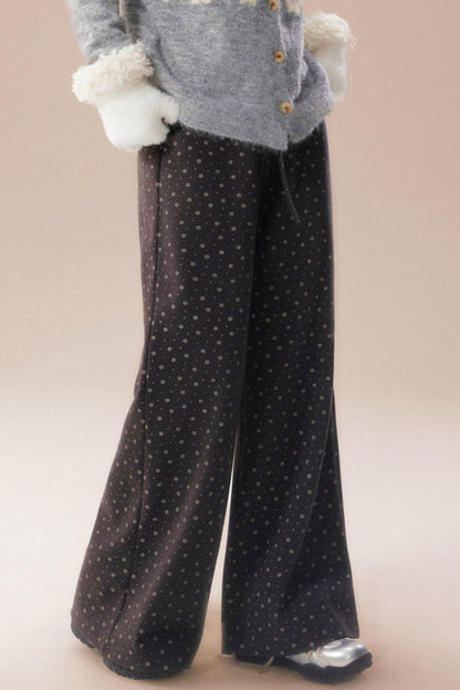 Design straight loose pants