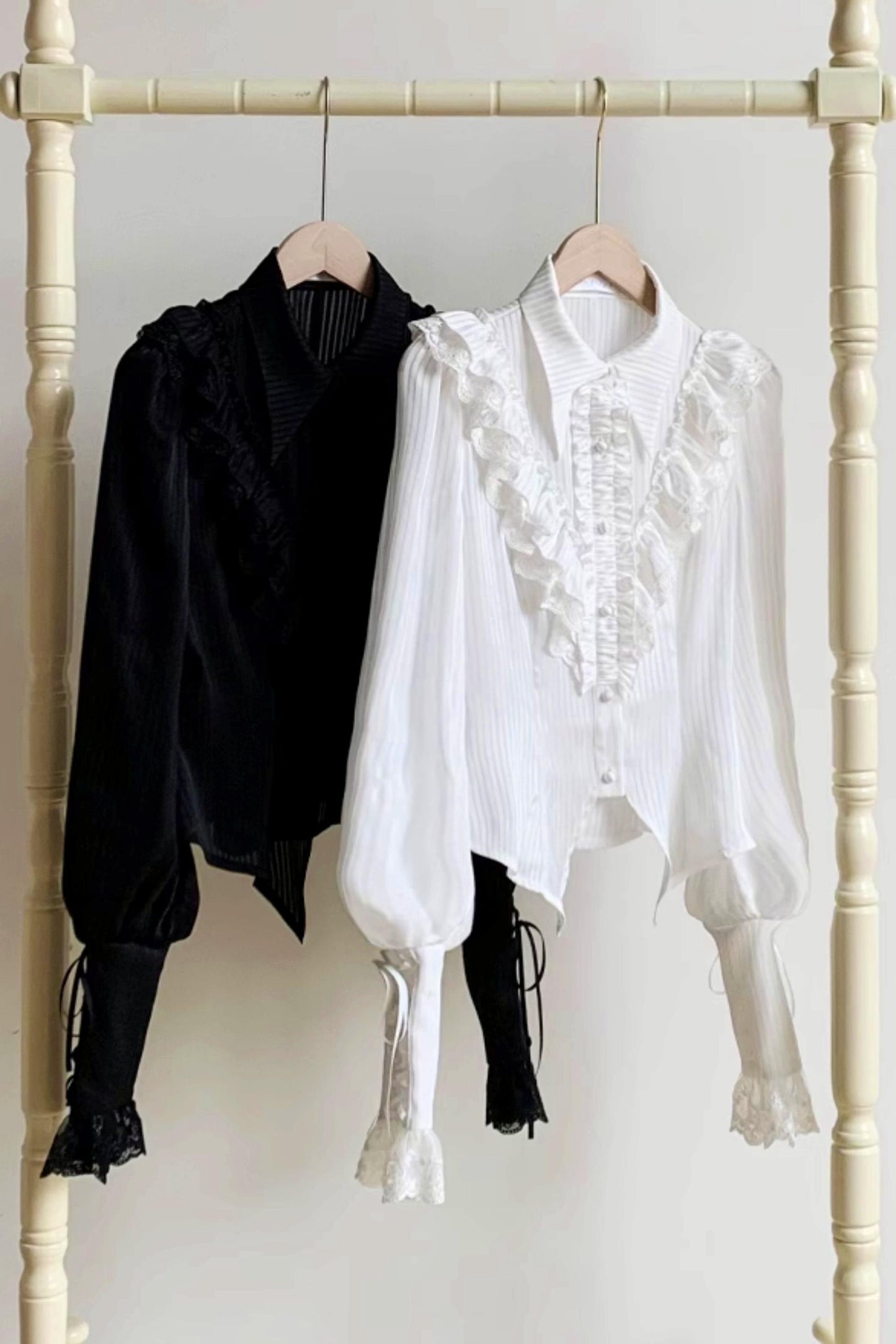 【予約商品】エレガントシフォンランタン袖シャツ