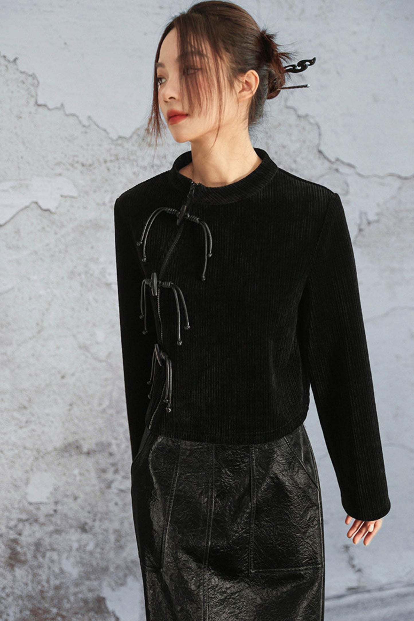 Vertical Striped Duchesnile Cardigan