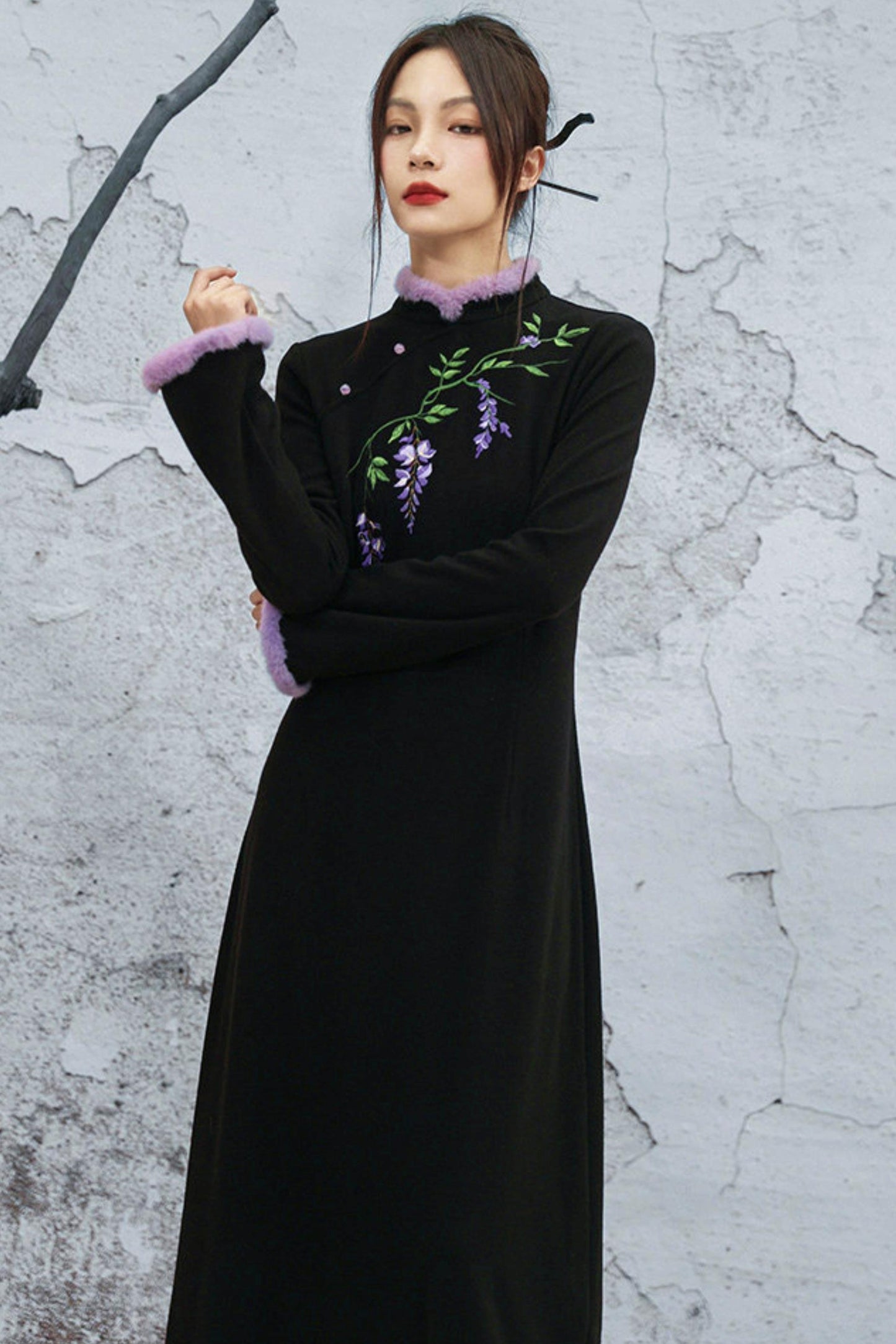 Wisteria Embroidery Knit Dress