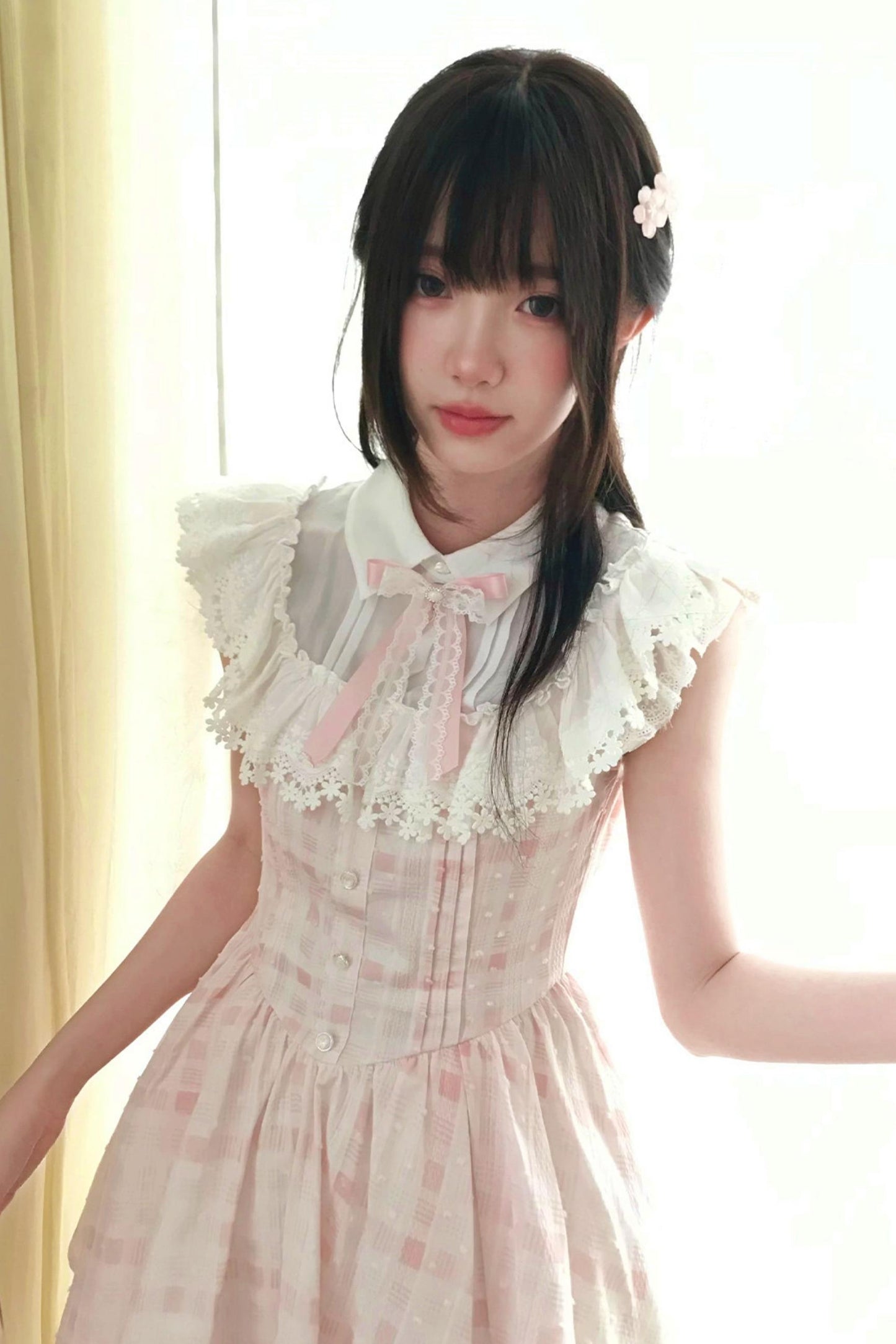 Rosa kariertes Puppenkleid