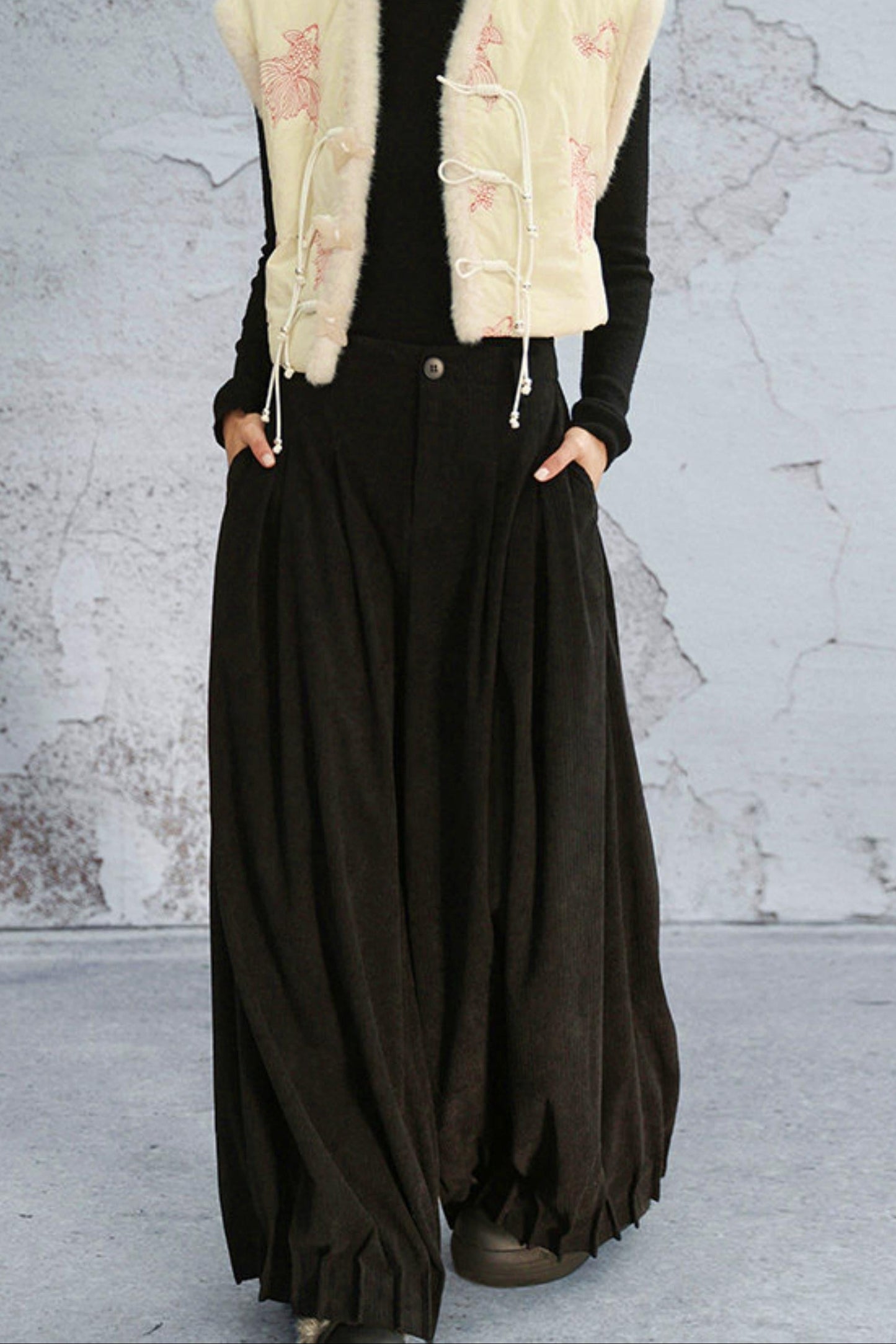 Three-dimensional corduroy pants