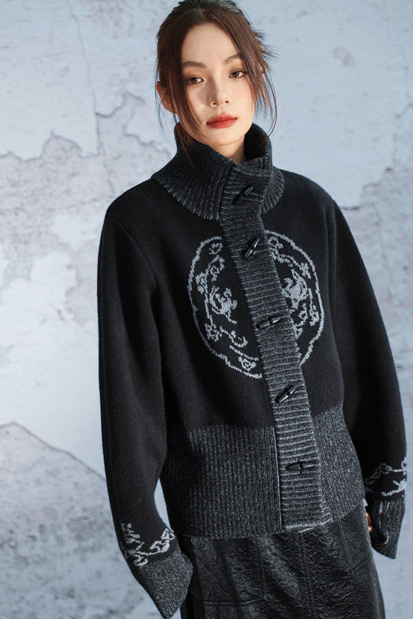 ハイネックジャカードダークニットジャケット