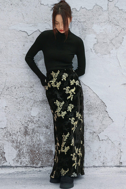 ブラックアンドゴールドベルベットスカート