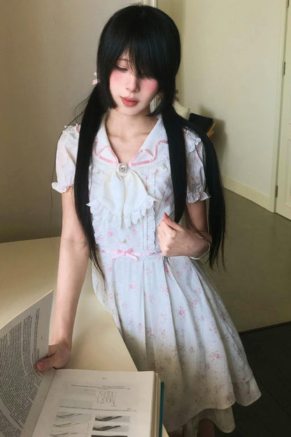 儚げ花柄セーラードールワンピース