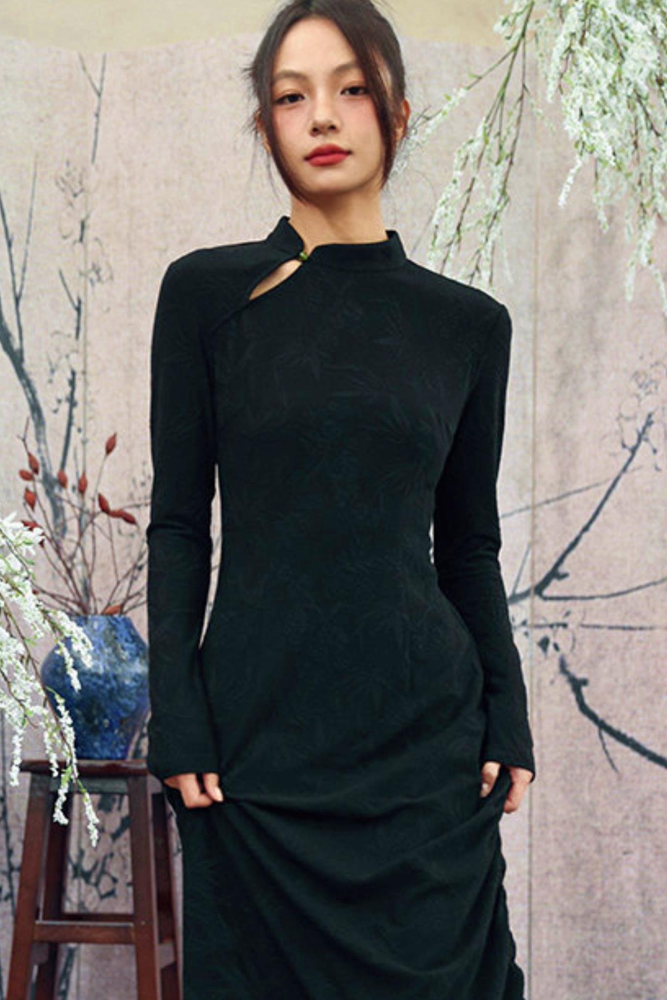 Chinesisches Kleid mit Kordelzug