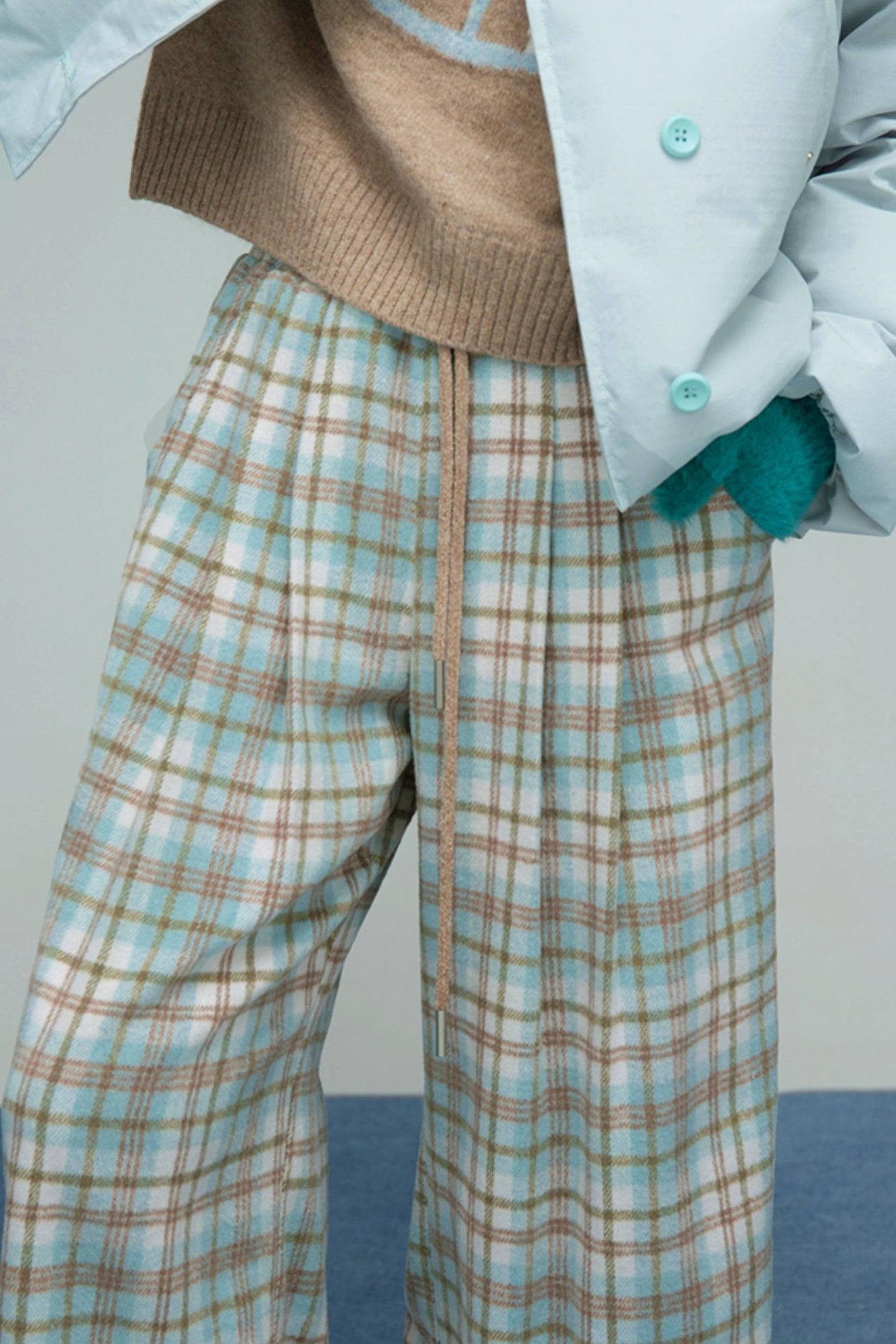 アトモスフェリックスノープレイドパンツ