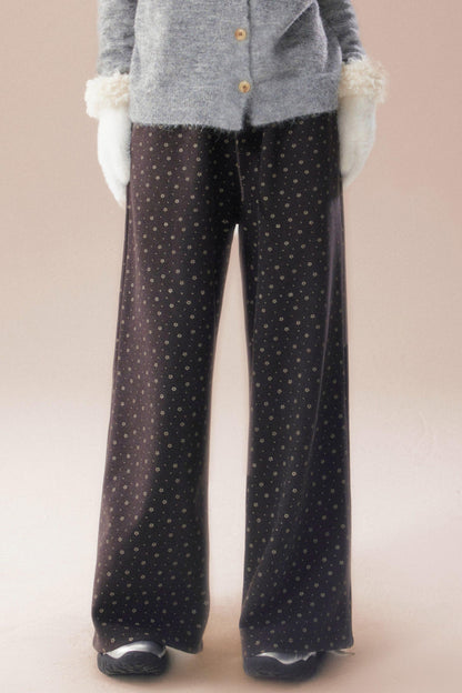 Design straight loose pants