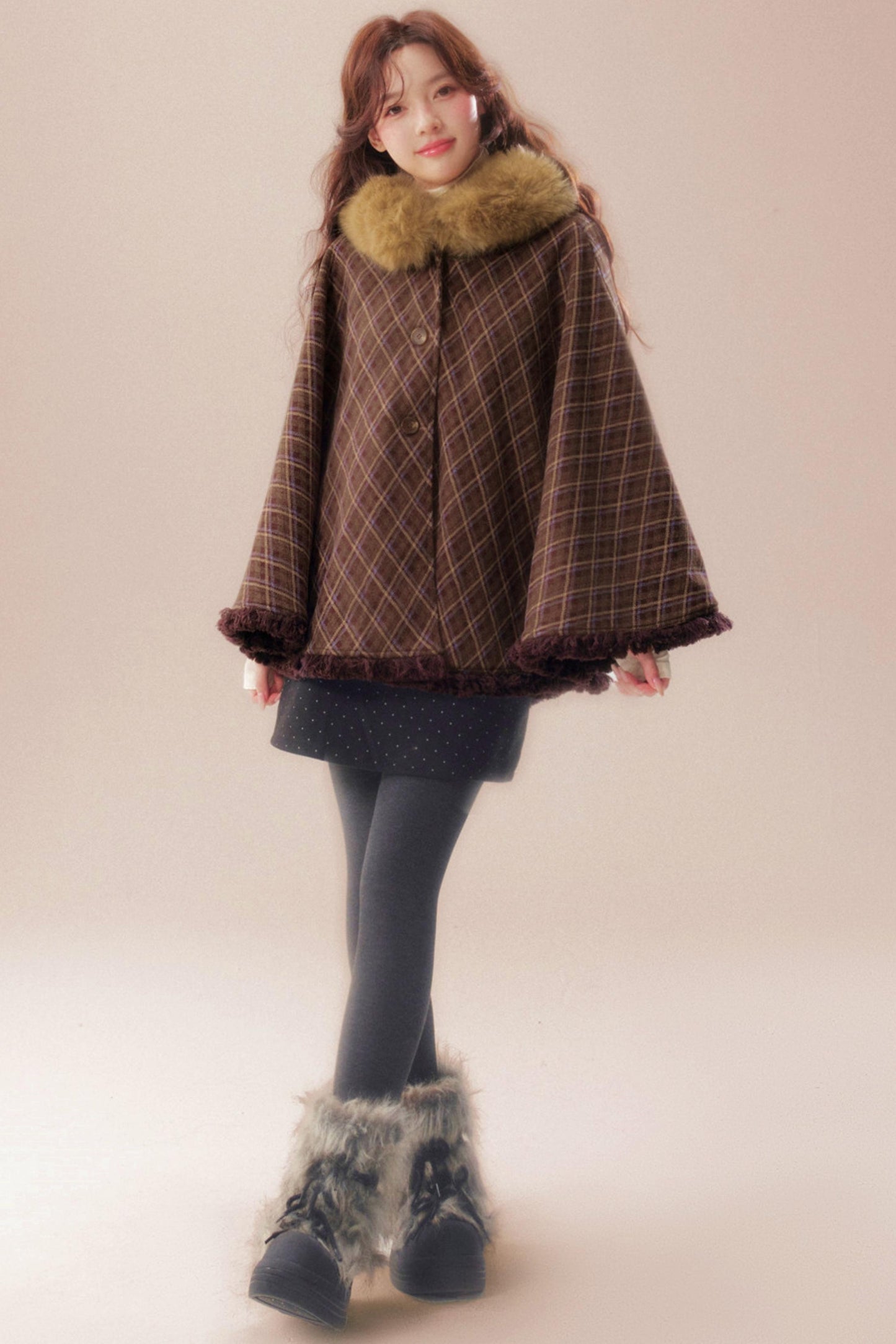 チェックファーカラーフーデッドケープ