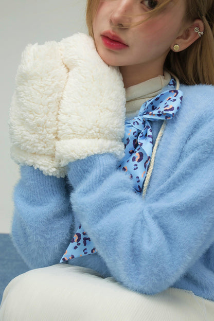 スノーイーブルーレオパードフォーファースウェーター