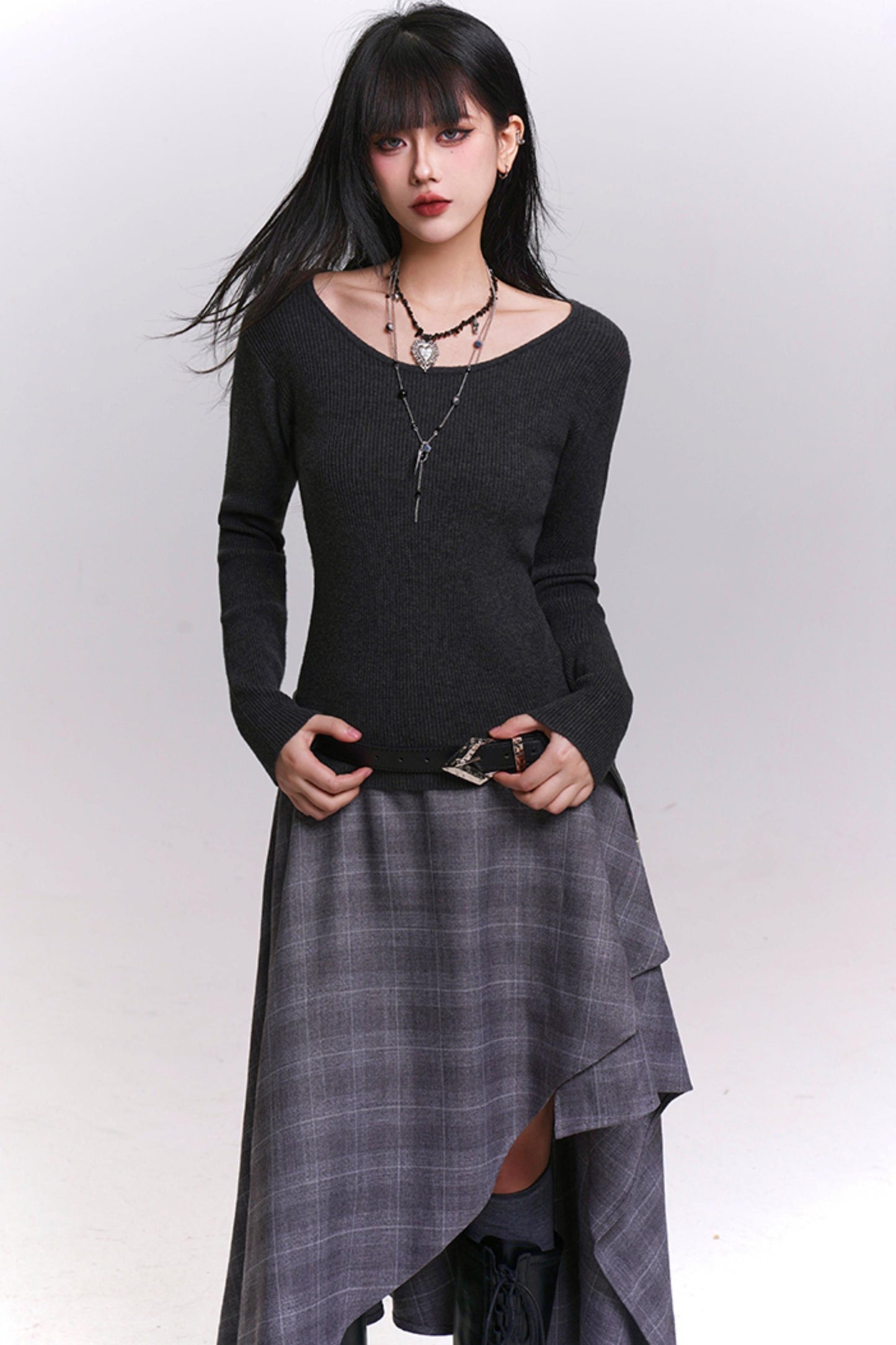 アトモスフェリックケープデザインニットトップ