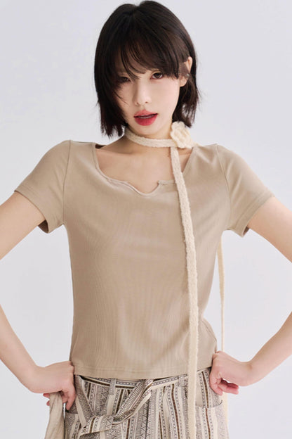 Ribbed Large Neckline Cropped Tee Shirt