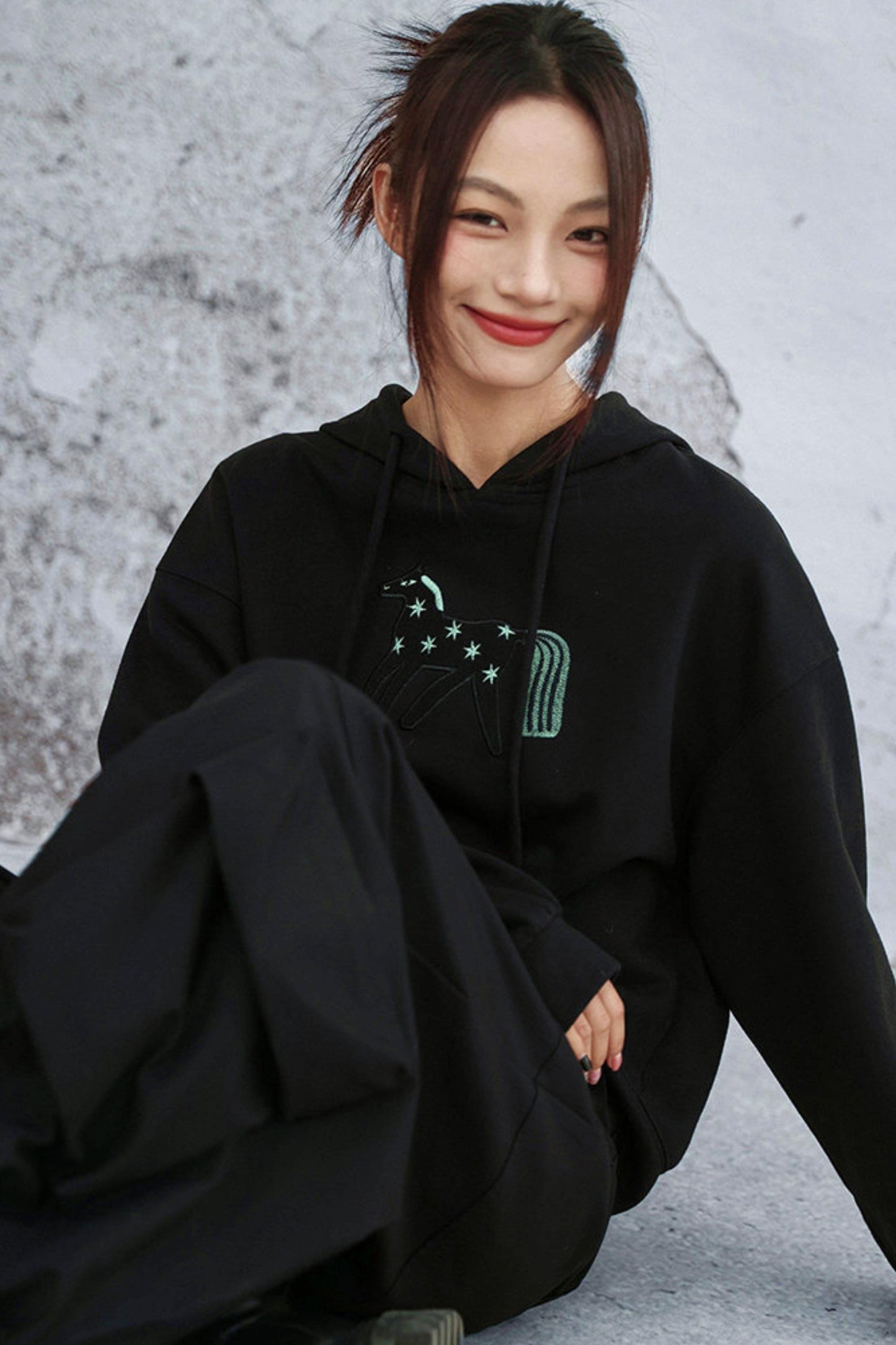 リトルホースフードトップス