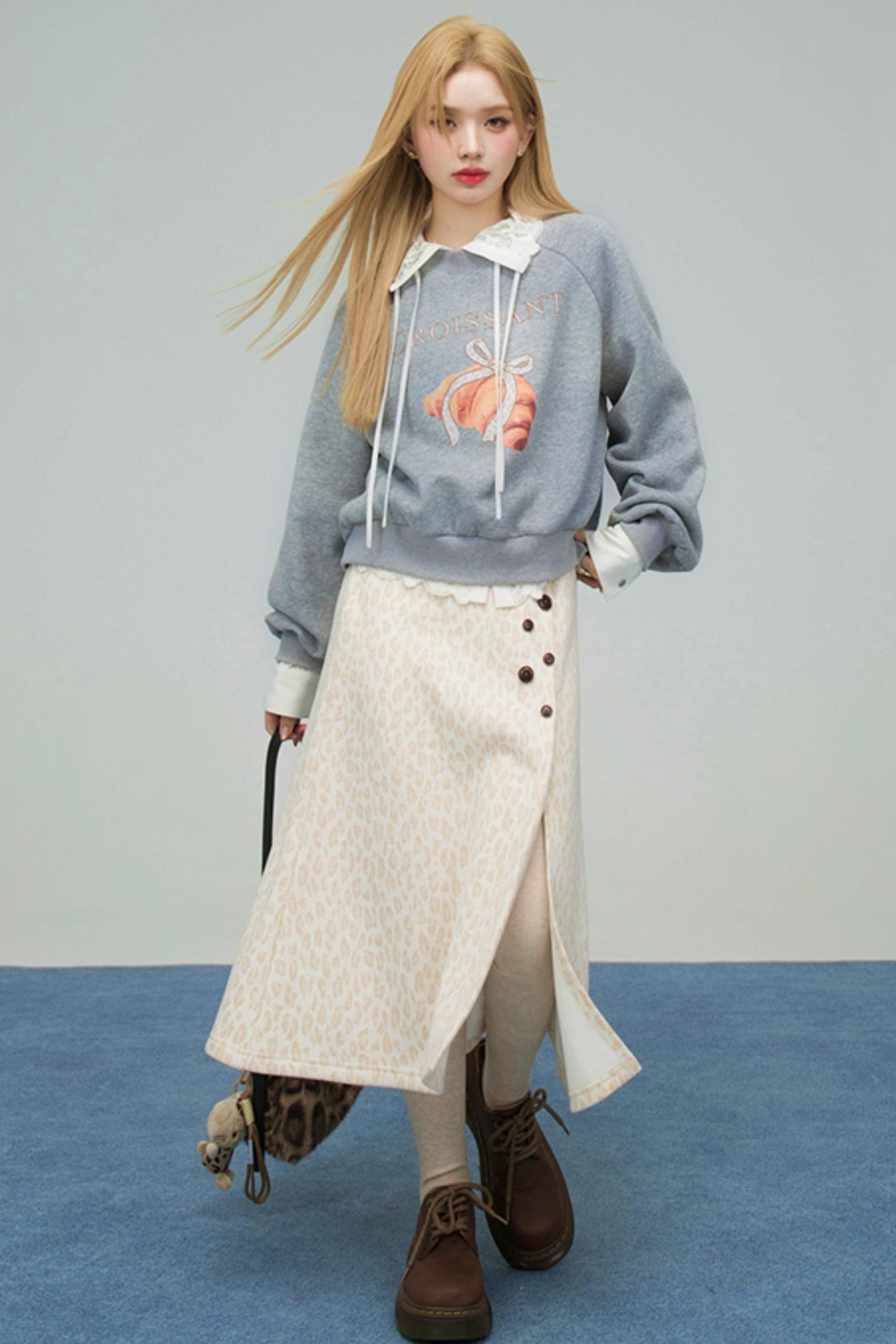 クロワッサングレーラパードスウェット