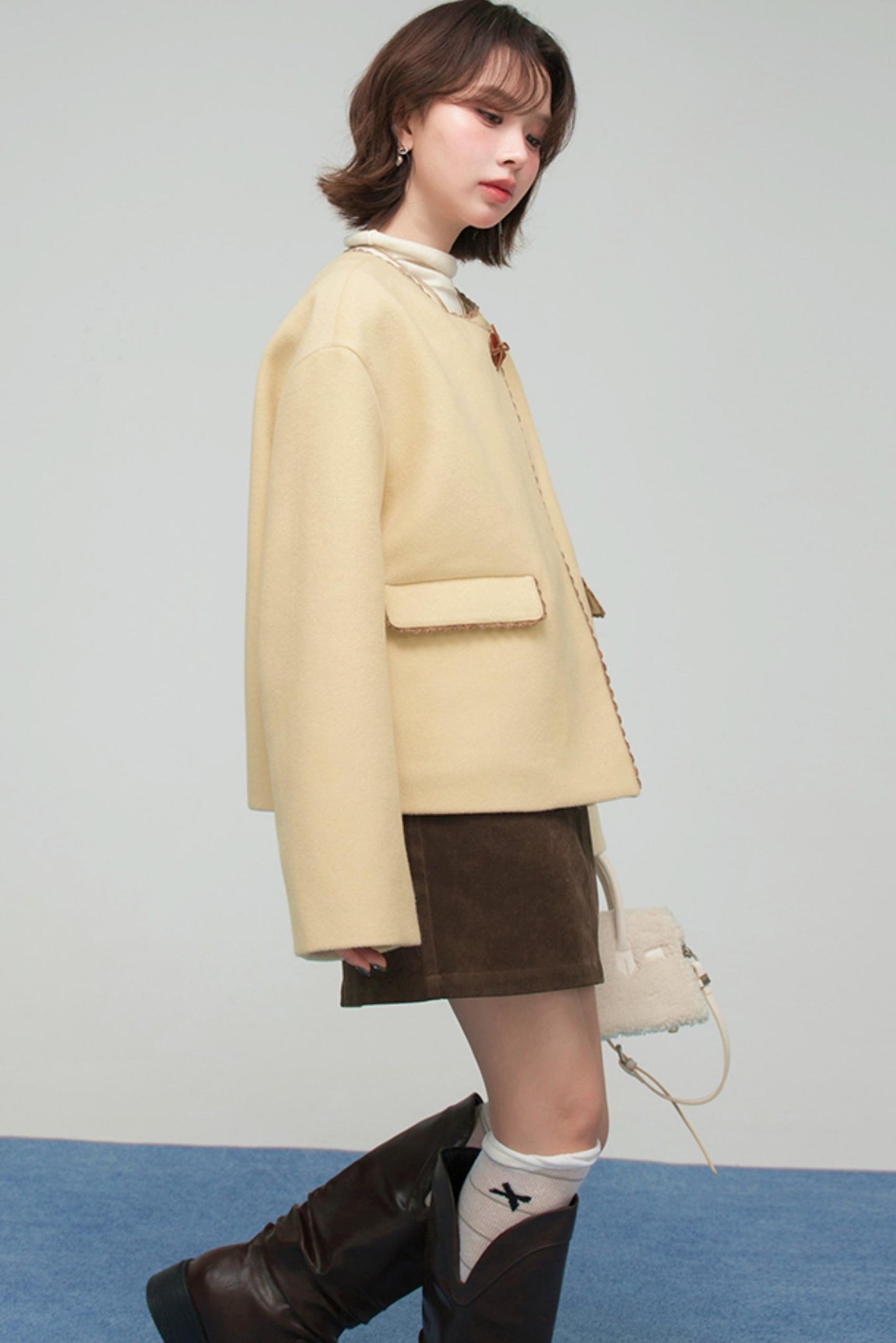 アシンメトリカルレースウールコート