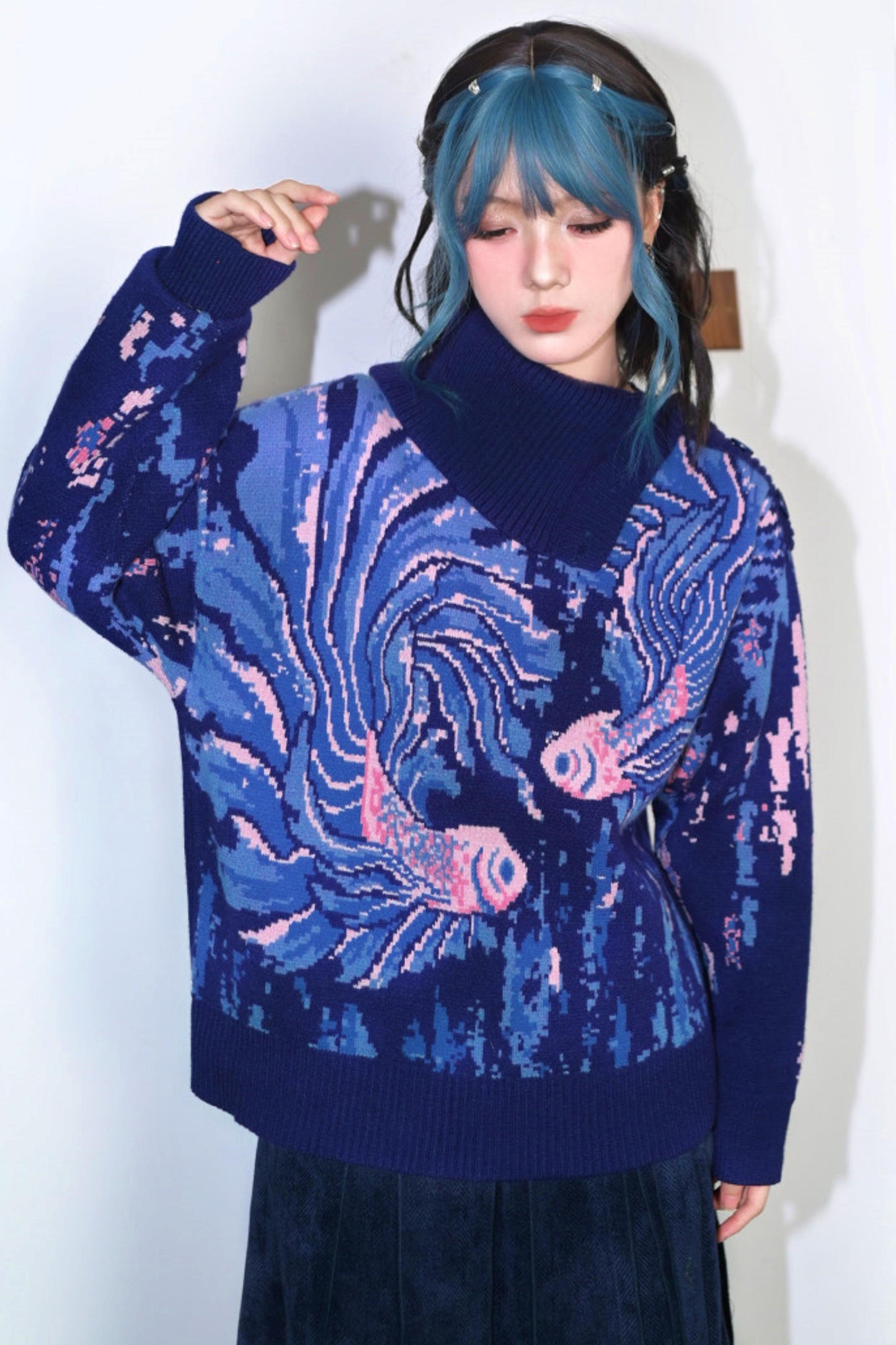 Floating Fin Dream Jacquard Top