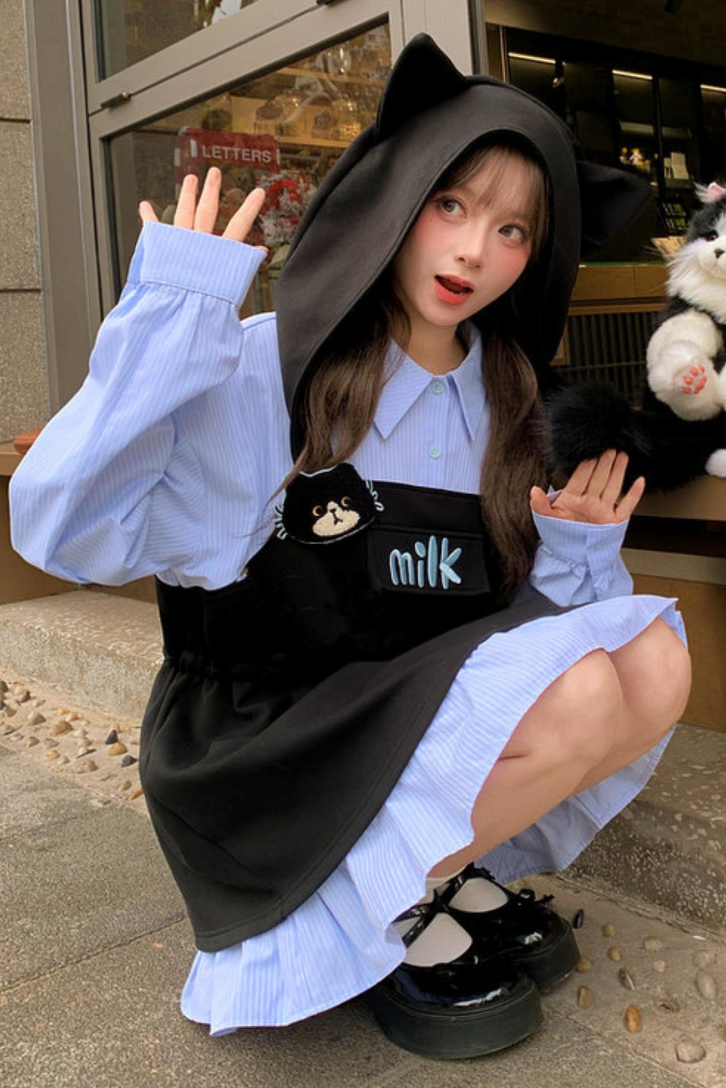 キャットイアーフーデッドドレス