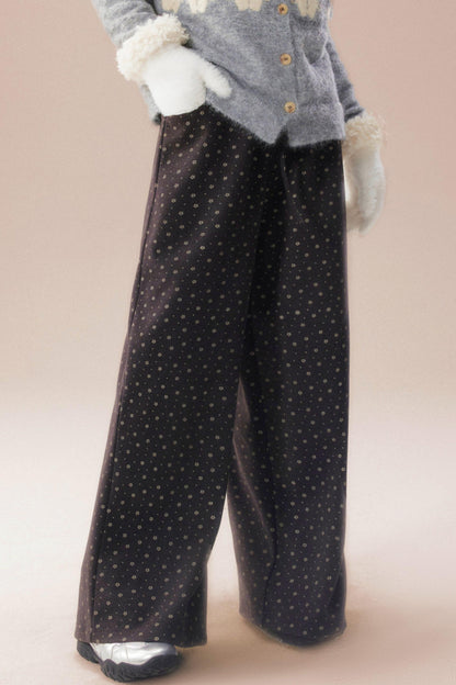 Design straight loose pants