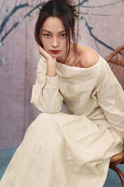 Ensemble élégant haut ample drapé en jacquard blanc cassé + jupe