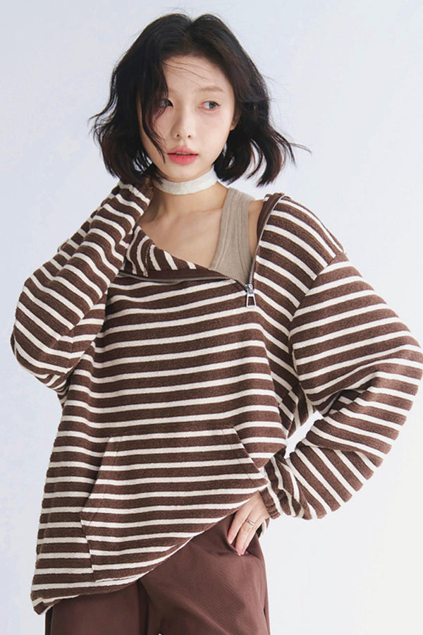 Hooded sweater and pants set-up