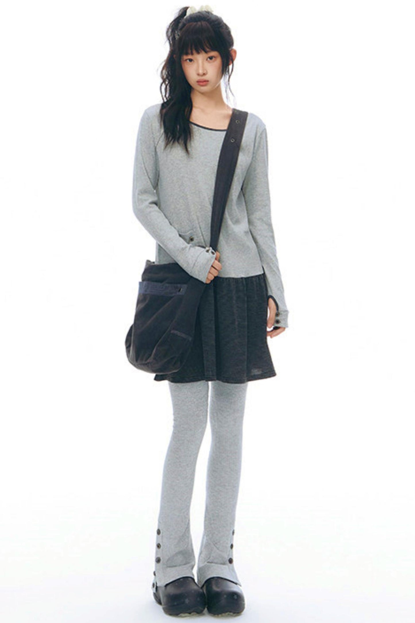 スリムスリットヘムレギンス