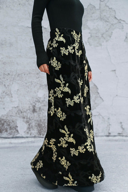 ブラックアンドゴールドベルベットスカート