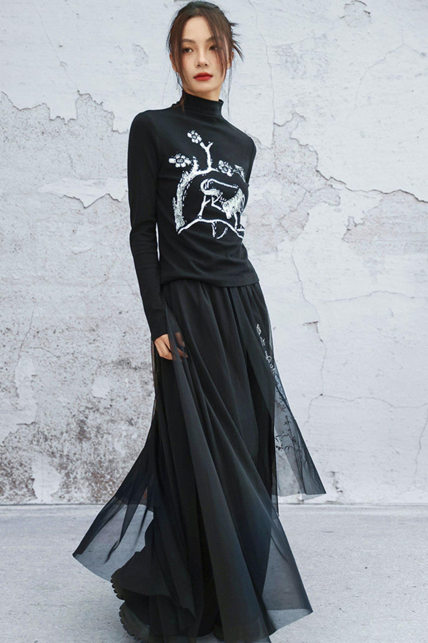 アーティスティックニットスリムフィットトップス