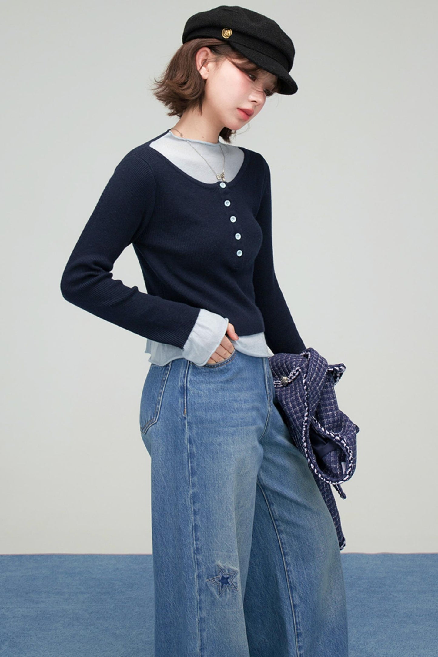 カジュアルコントラストタイトトップス