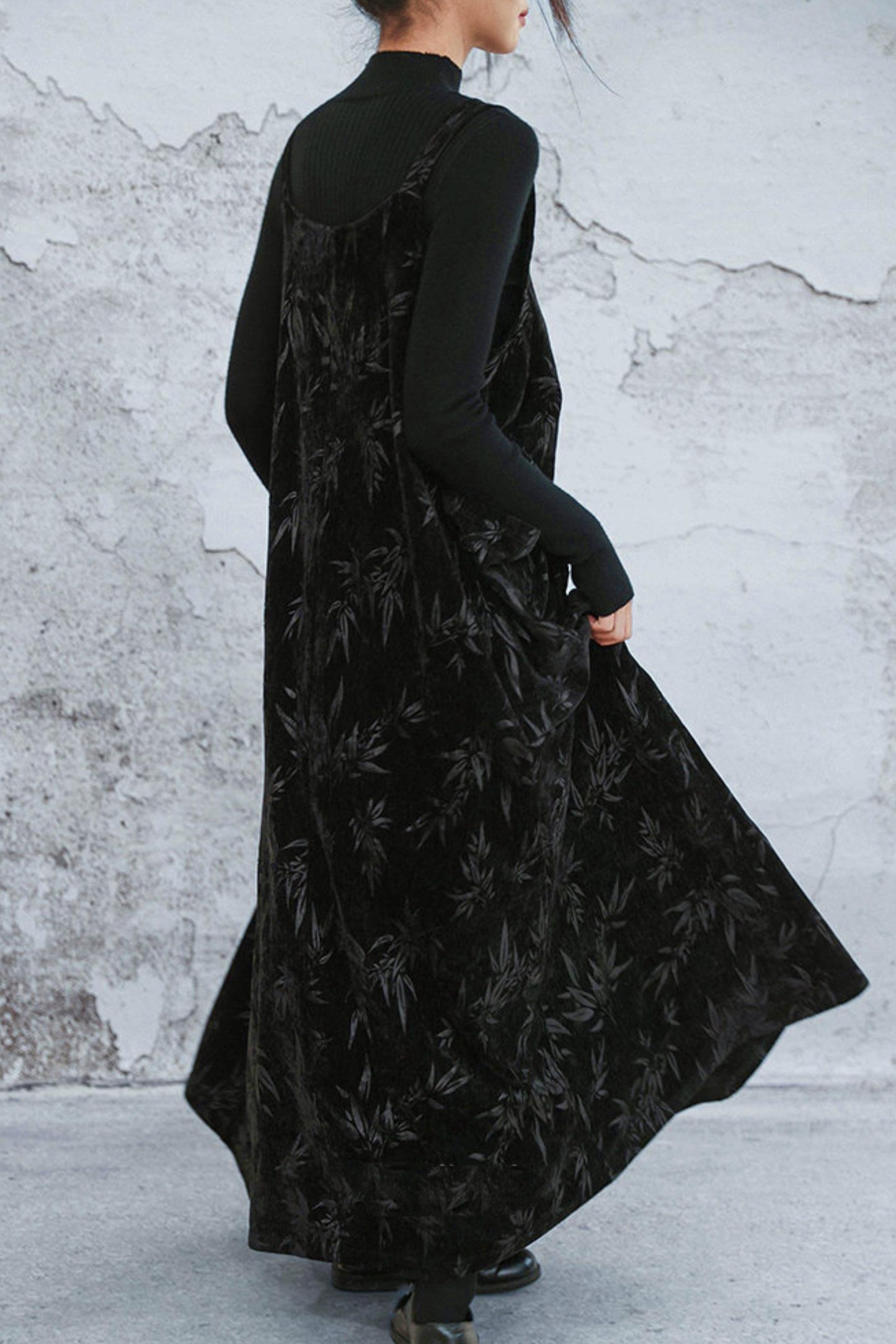 シェニールダークパターンドレス