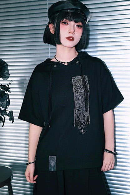 Dekadentes Oversize-T-Shirt im China-Stil