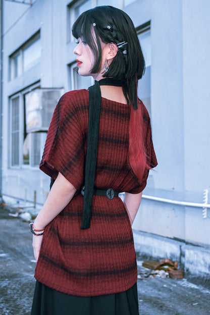 条纹针织蝙蝠袖毛衣