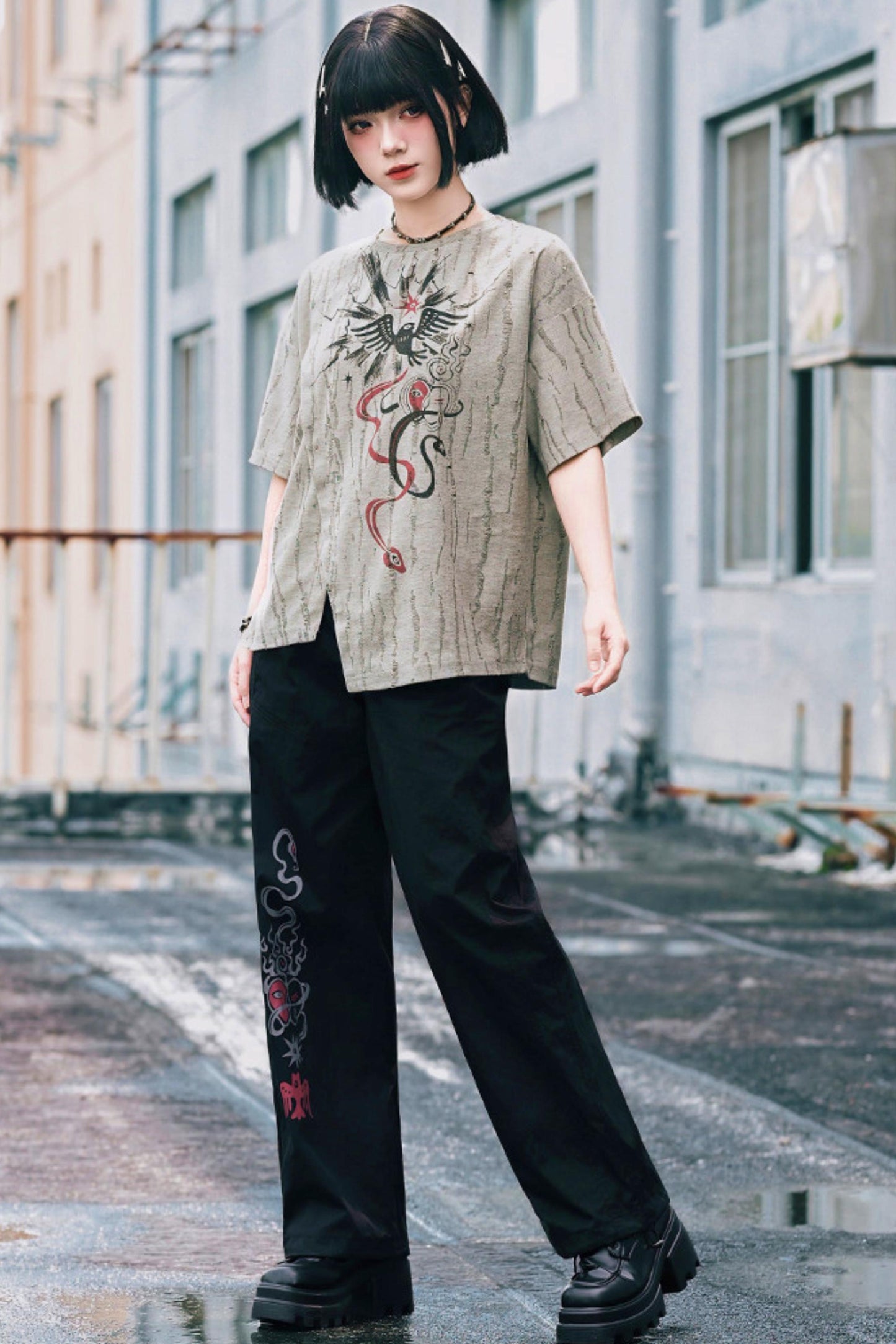 蛇と翼のサブカルTシャツ