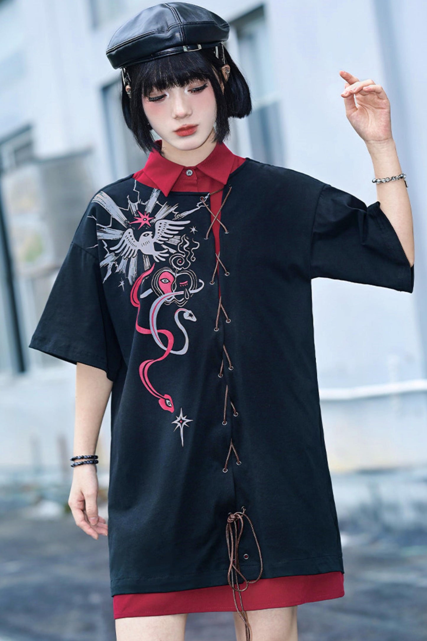 Dekadentes neogotisches T-Shirt-Kleid