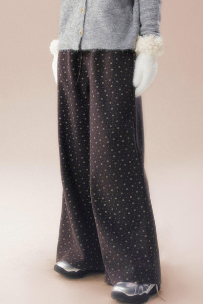 Design straight loose pants